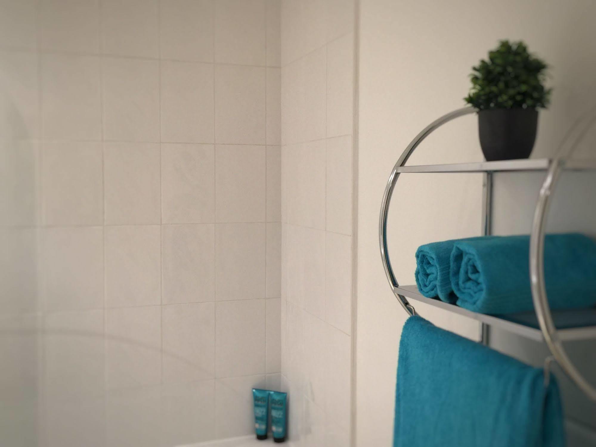 The Cathedral Suite Apartment With Love Your Stay Sheffield Ngoại thất bức ảnh